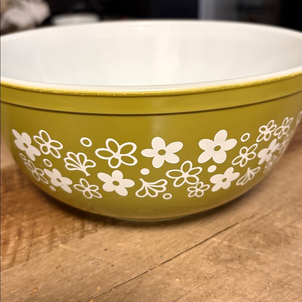 Vintage Pyrex Mixing Bowl